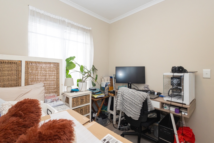 2 Bedroom Property for Sale in Protea Heights Western Cape